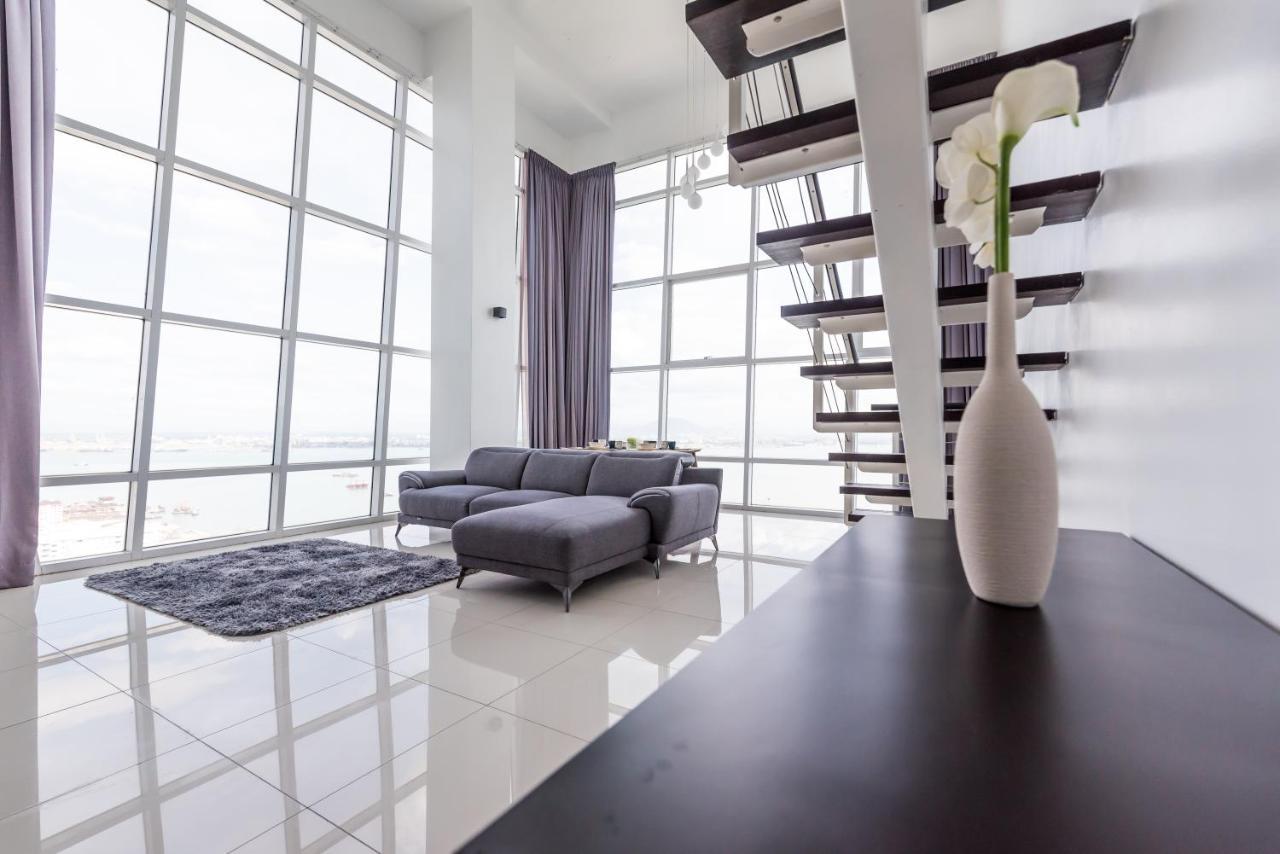 Maritime Penthouse Suite By The Sea George Town Ngoại thất bức ảnh